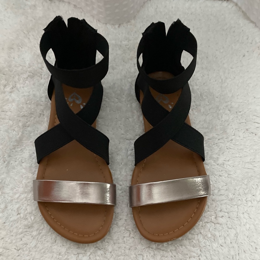 EUC-Girls Size 1 Justice Gladiator sandals